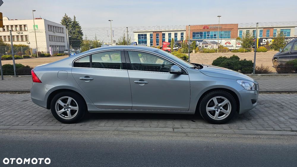 Volvo S60 DRIVe Summum - 1