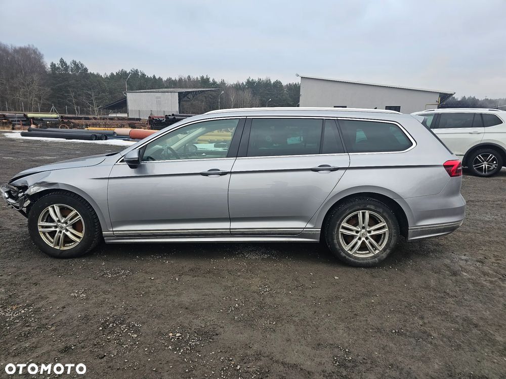 Volkswagen Passat 2.0 TDI SCR DSG Highline - 19