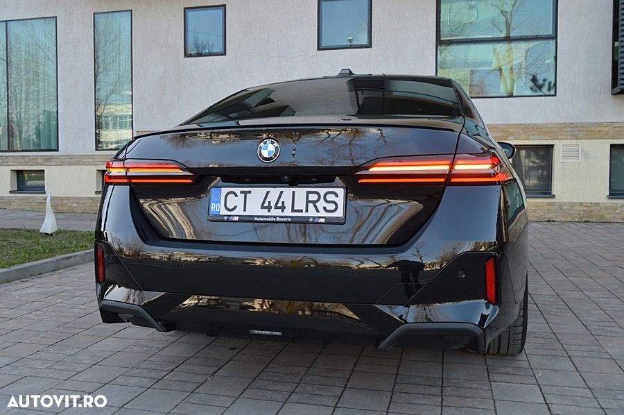 BMW Seria 5 520d AT MHEV - 15