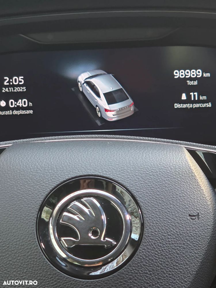 Skoda Octavia 2.0 TDI DSG Ambition - 25