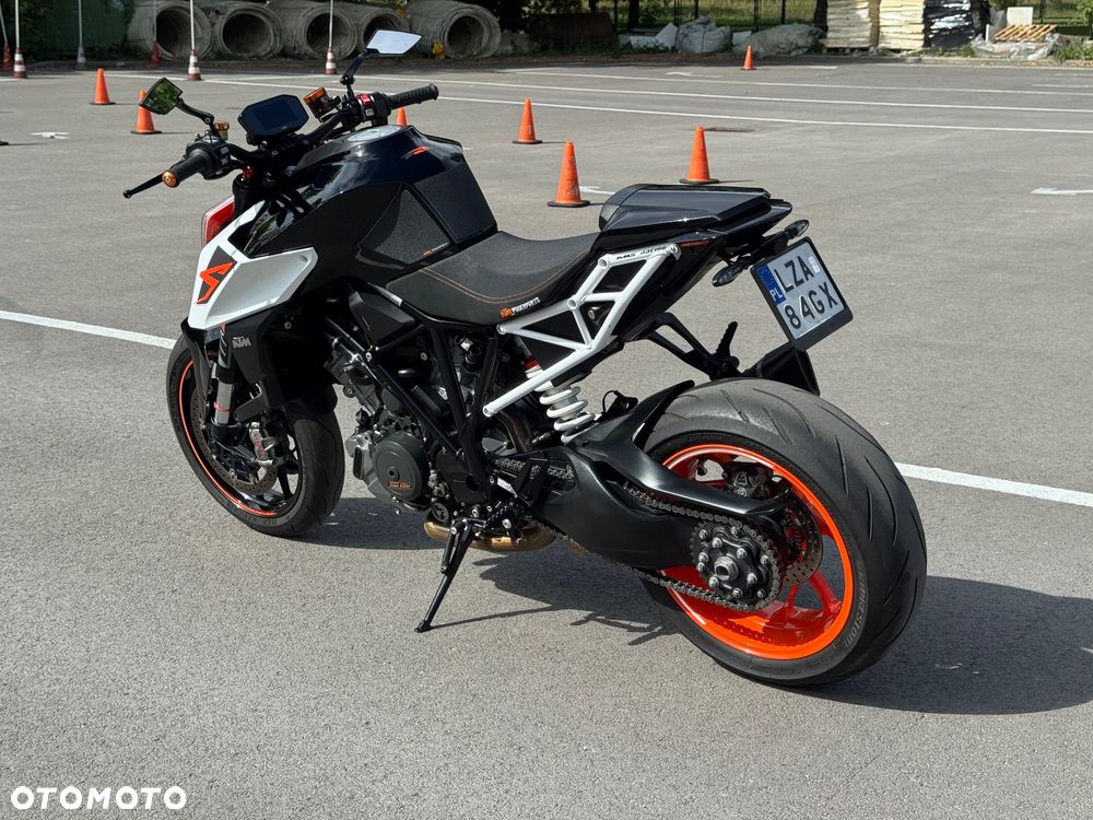 KTM Super Duke - 14