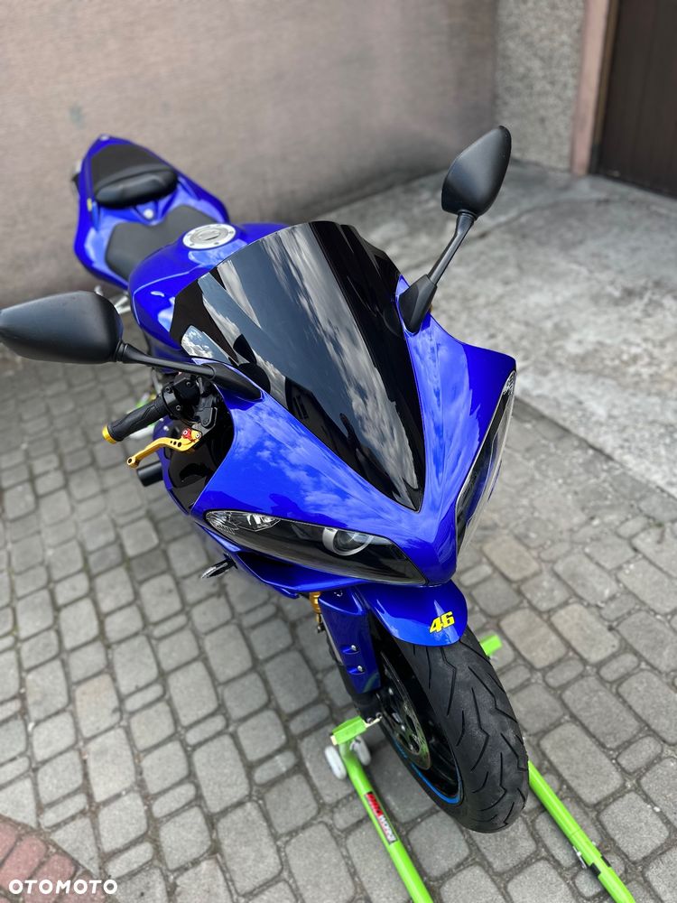 Yamaha R1 - 17