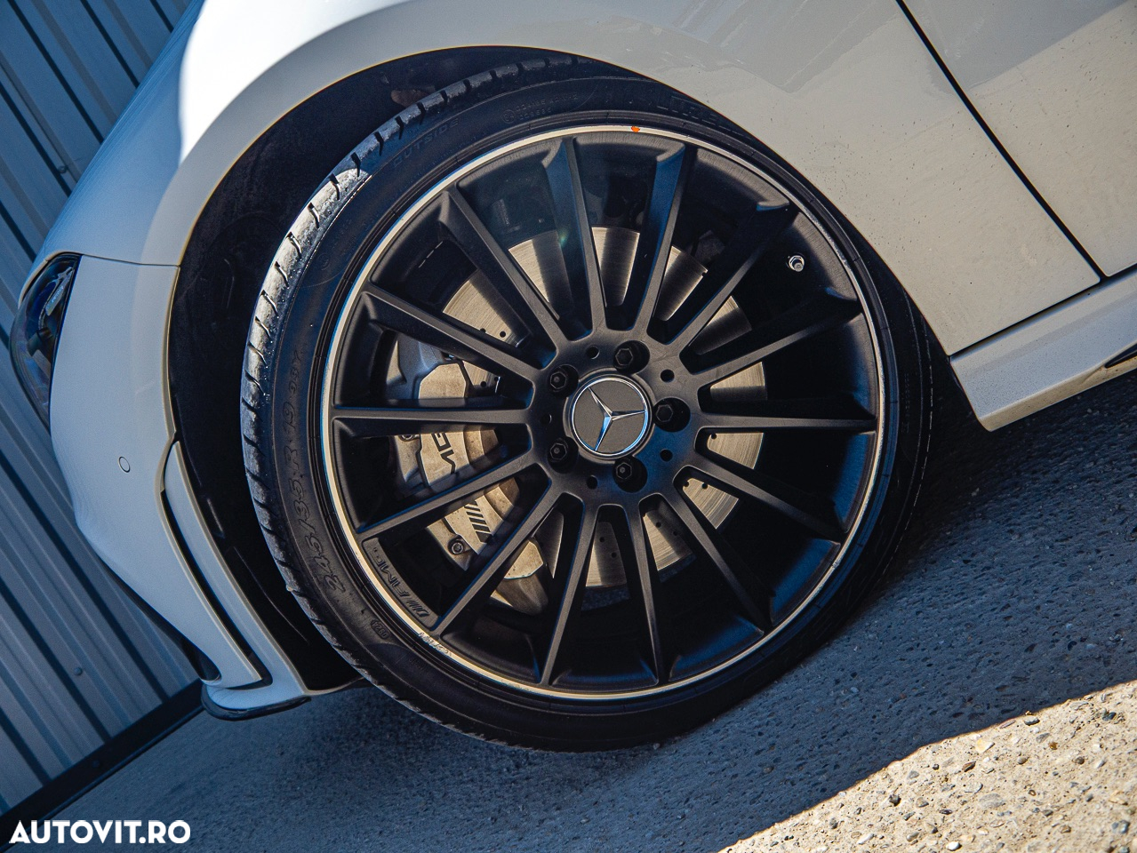 Mercedes-Benz CLA AMG 35 4Matic AMG Speedshift 7G-DCT - 34