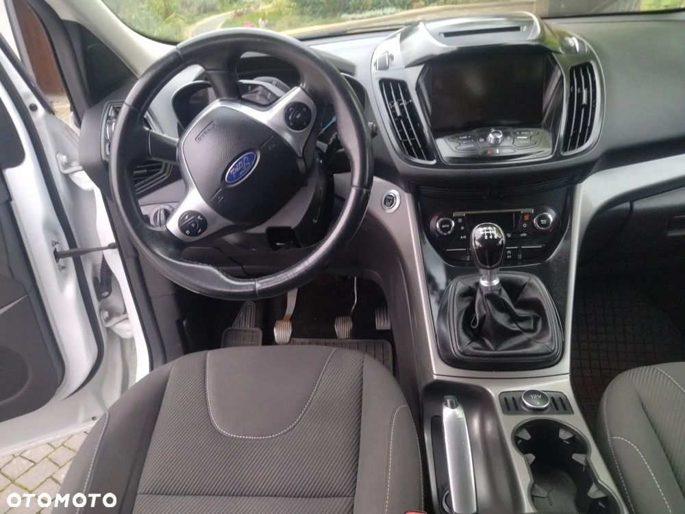 Ford Kuga - 19