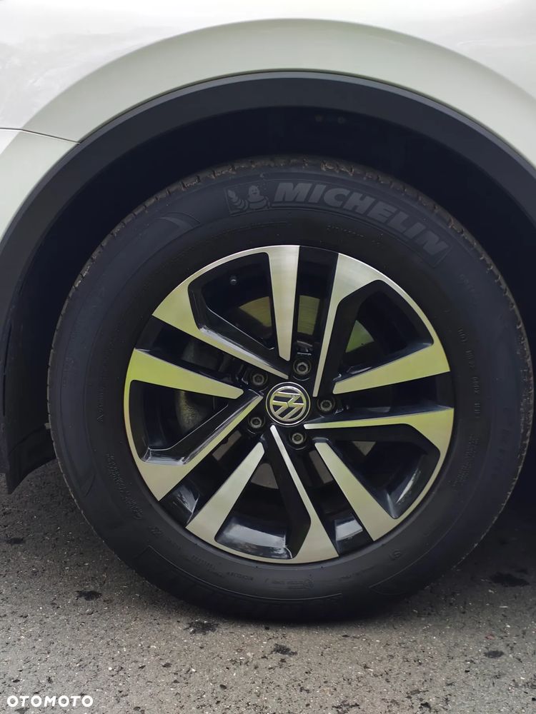 Volkswagen Tiguan - 40