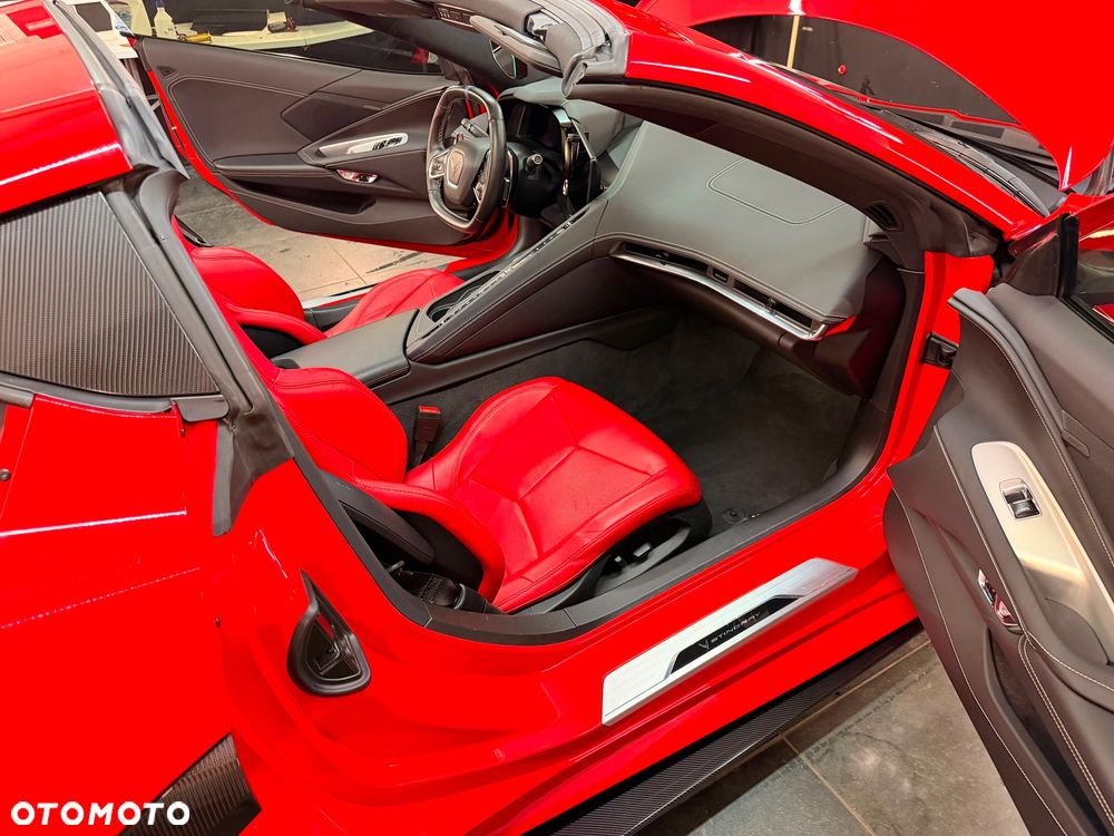 Chevrolet Corvette - 15