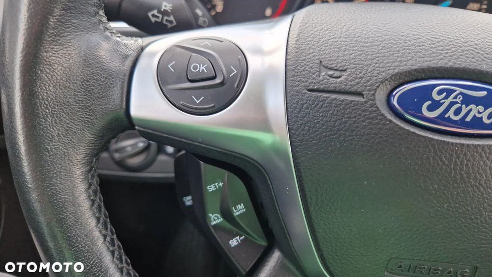 Ford Kuga 2.0 TDCi 4x4 Titanium - 17