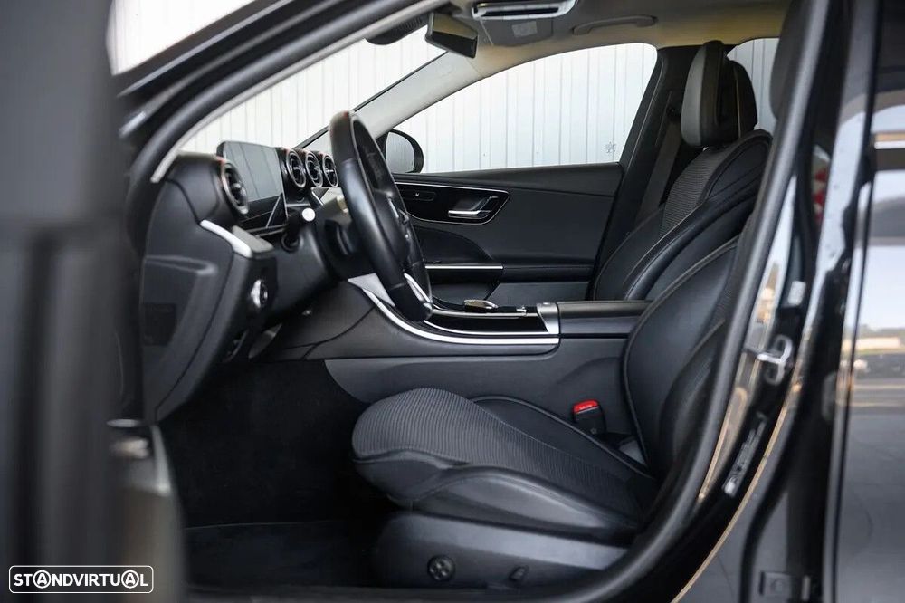 Mercedes-Benz C 300 e AMG Line - 34