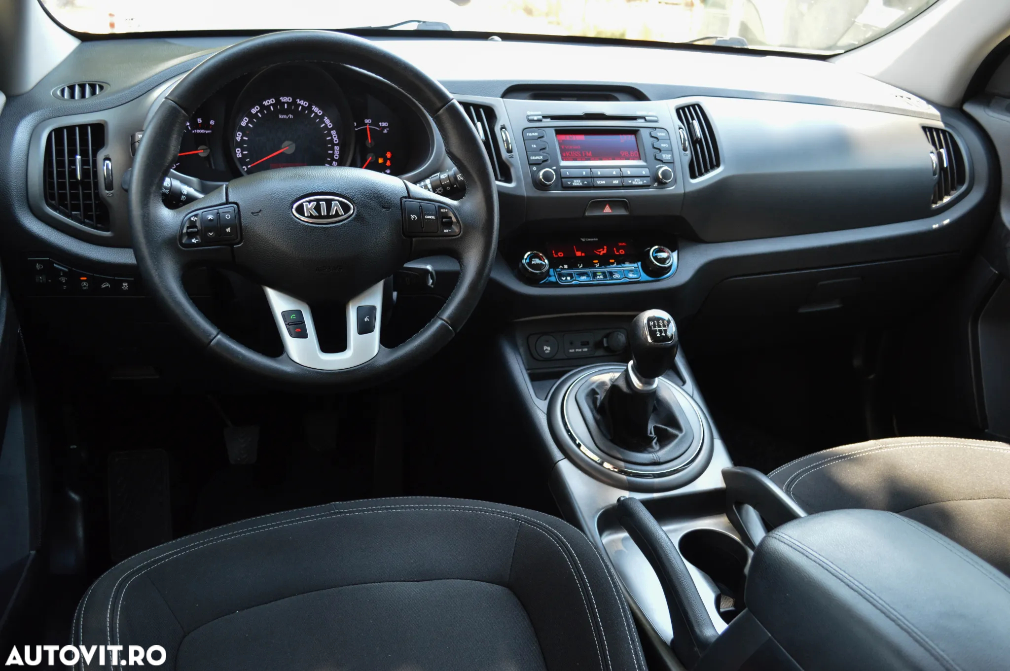 Kia Sportage 1.7 CRDI 2WD Attract - 31