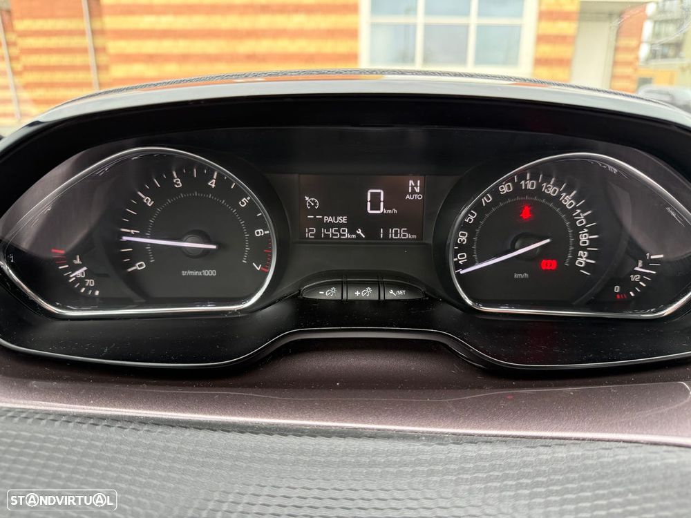 Peugeot 2008 - 14