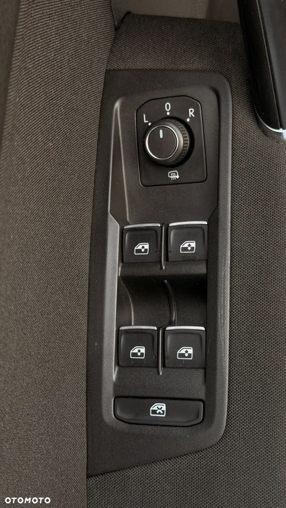 Volkswagen Touran 1.4 TSI BMT Highline DSG - 24