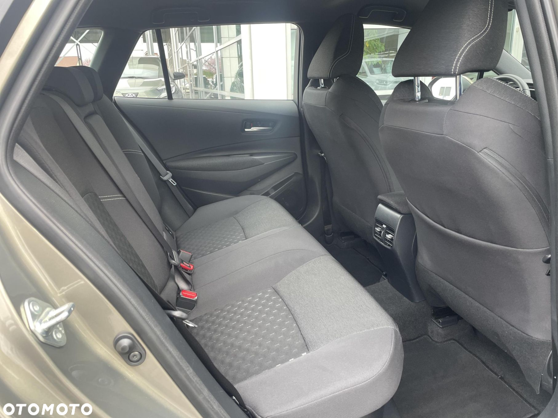 Toyota Corolla - 22