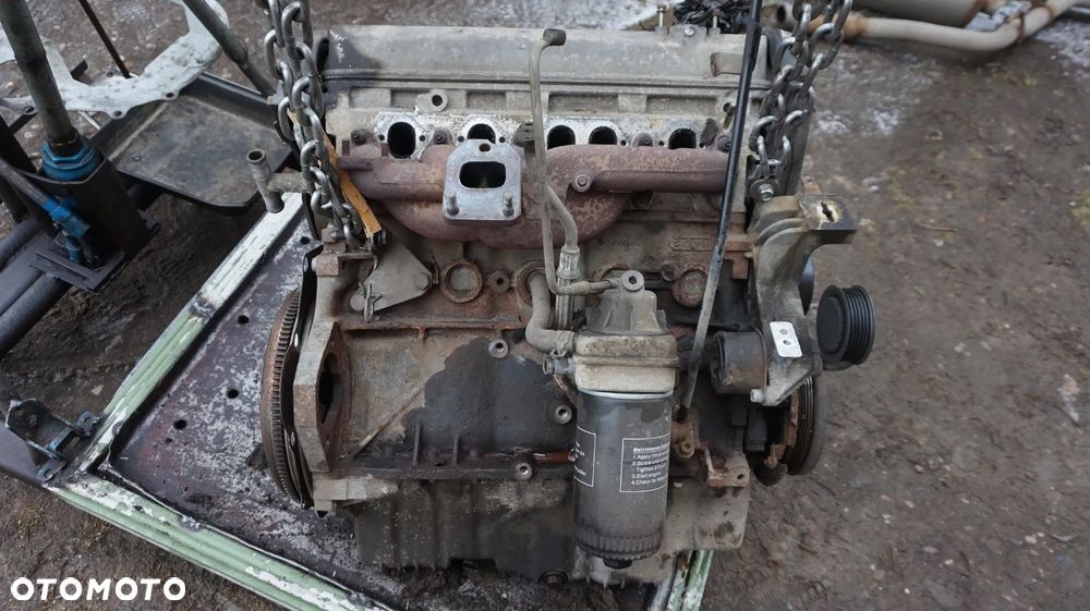 Volkswagen Transporter T4 2.5TDI AJT silnik 88KM pompa wtryskowa wtryskiwacze - 2