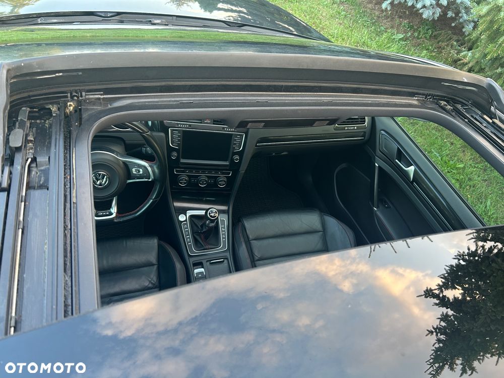 Volkswagen Golf - 13