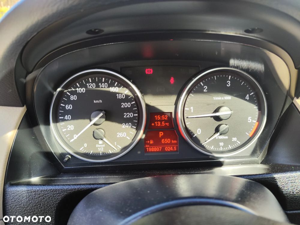 BMW X1 xDrive20d - 8