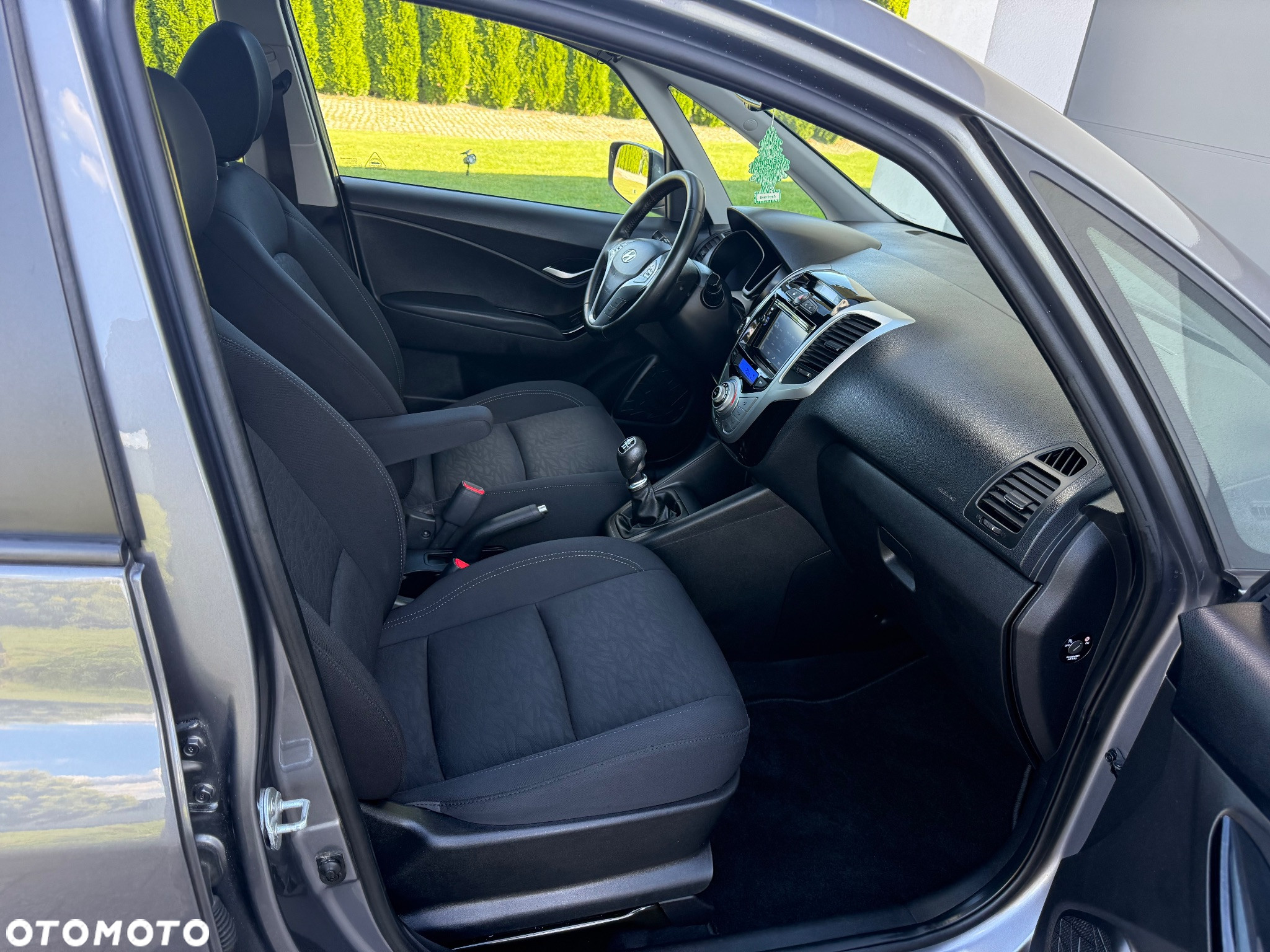 Hyundai ix20 1.6 CRDi blue YES Plus - 15