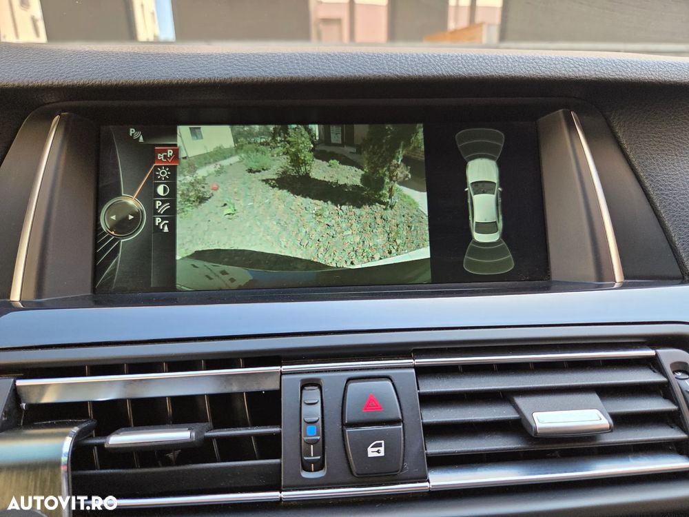BMW Seria 5 520d xDrive - 16