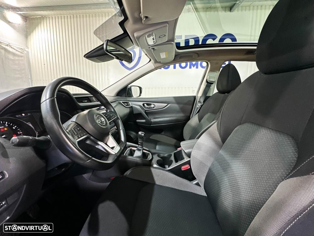 Nissan Qashqai 1.3 DIG-T MHEV Premiere Edition - 8