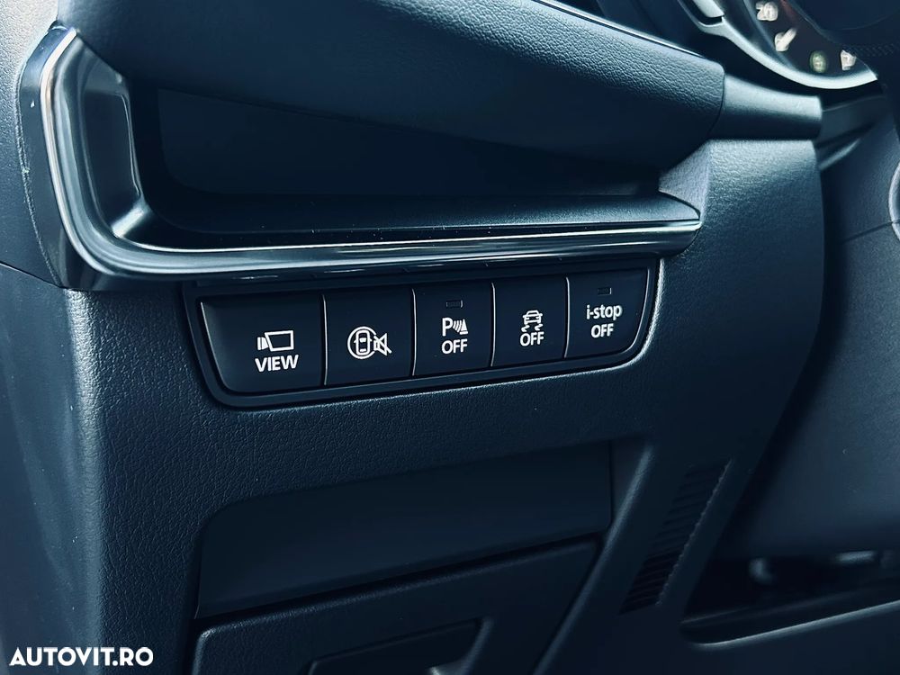 Mazda 3 e-Skyactiv X186 AT MHEV Exclusive-Line - 13