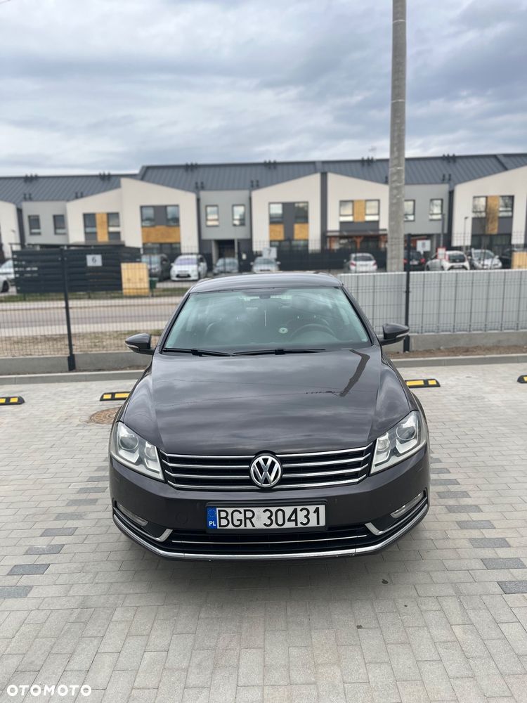 Volkswagen Passat 2.0 TDI Comfortline DSG - 19