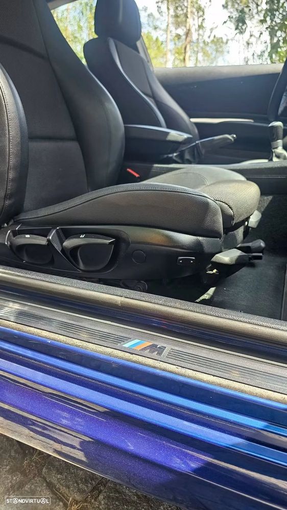 BMW 118 d Limited Edition Lifestyle c/ M Sport Pack - 15