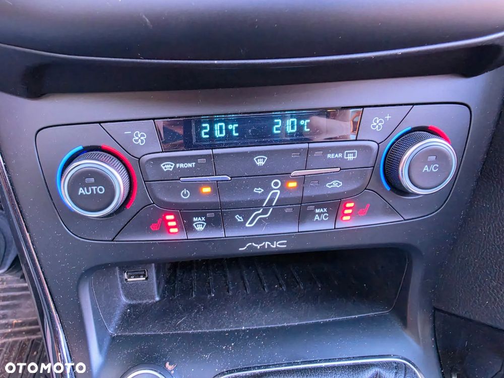 Ford Focus - 23