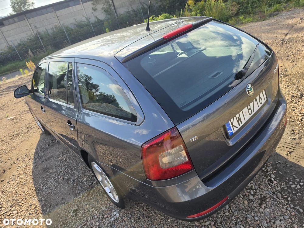 Skoda Octavia 1.6 TDI Active DSG - 16