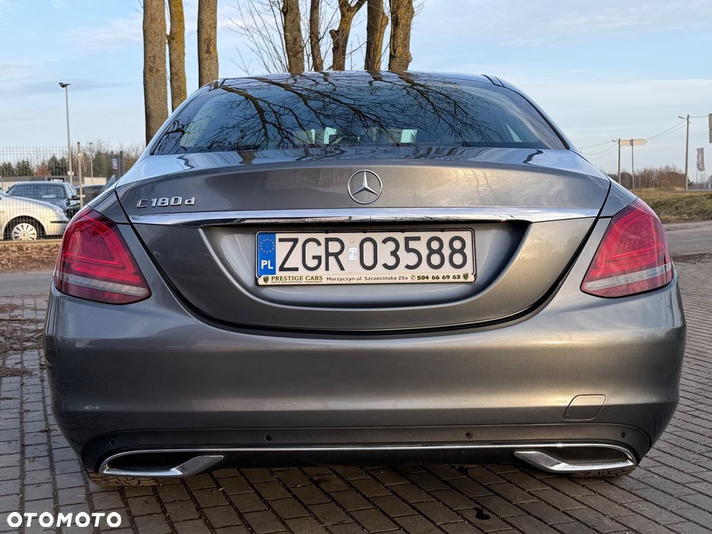 Mercedes-Benz Klasa C 180 d - 4