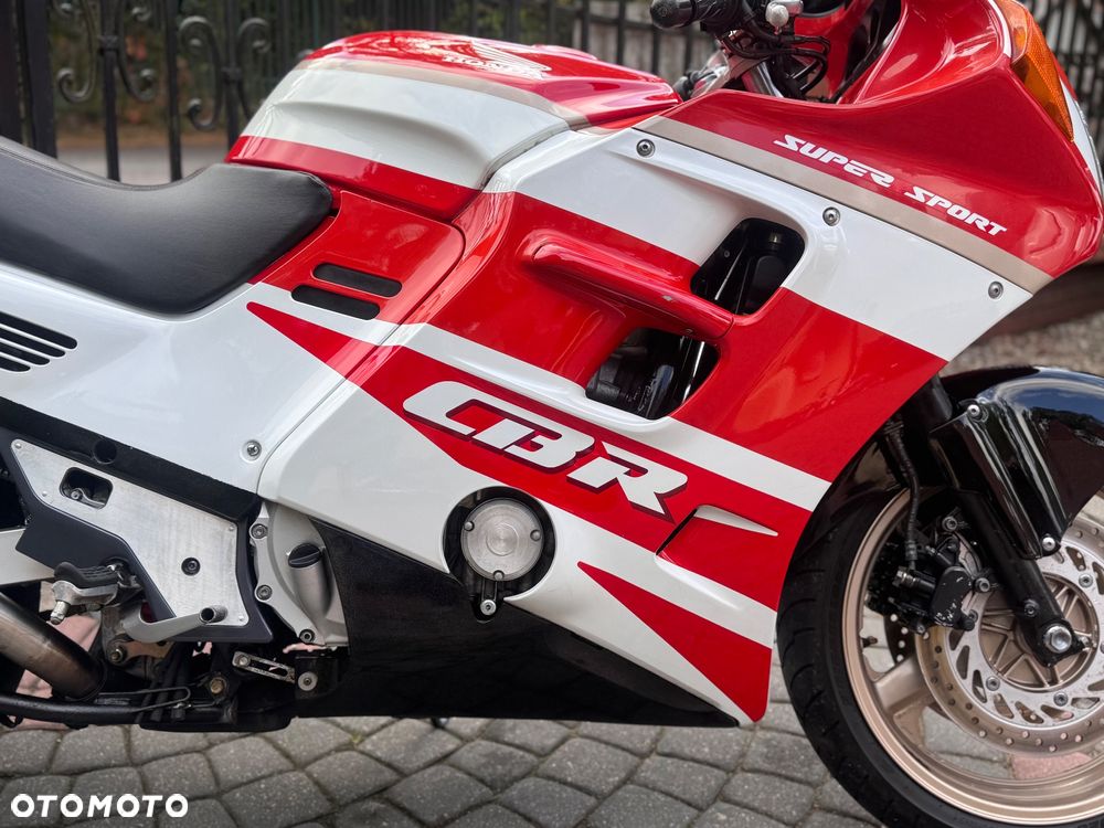 Honda CBR - 13