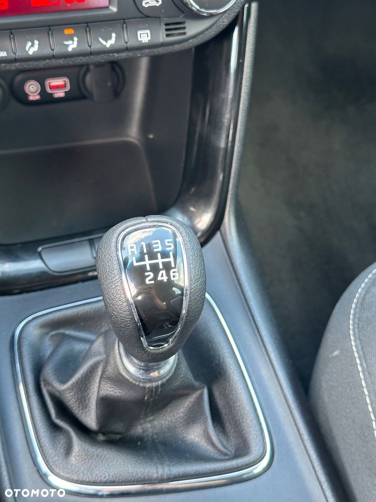Kia Ceed 1.6 GDI L Business Line - 23