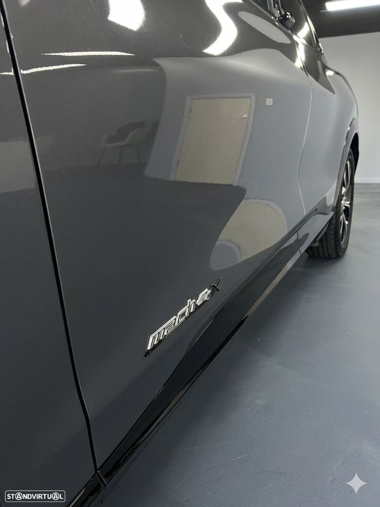 Ford Mustang Mach-E 87 kWh Premium AWD - 7