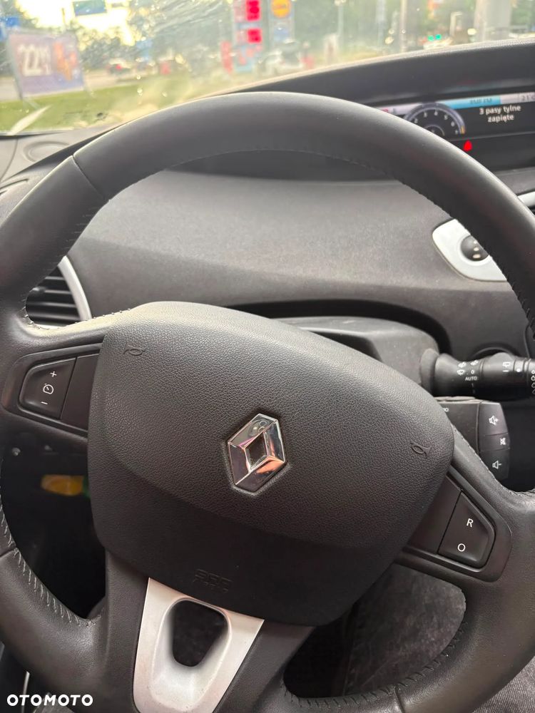 Renault Scenic 1.4 16V TCE Expression - 9