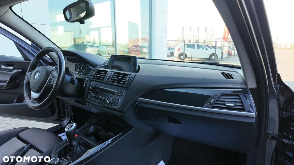 BMW Seria 1 116d EfficientDynamics Urban Line - 30