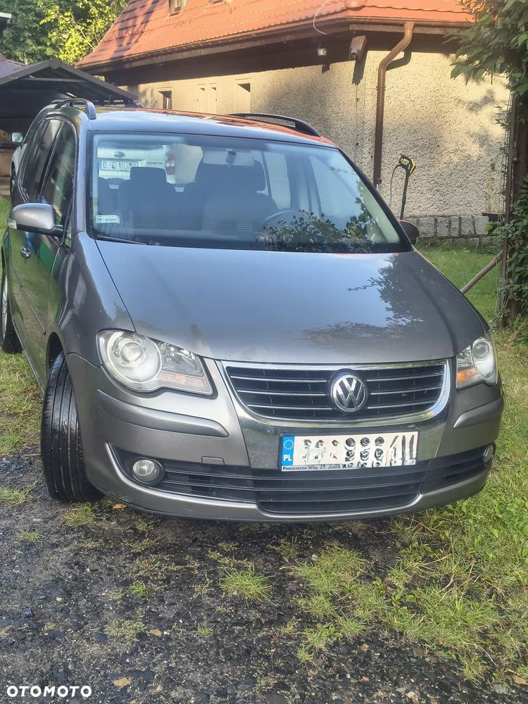 Volkswagen Touran - 3