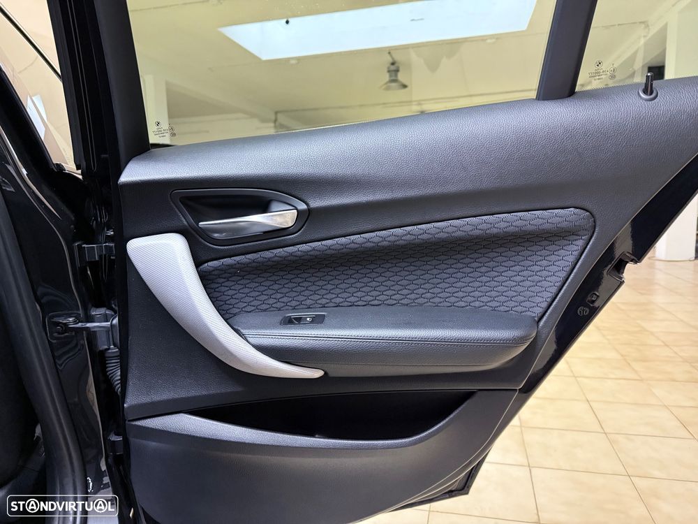 BMW 116 i Edition M Sport Shadow - 27