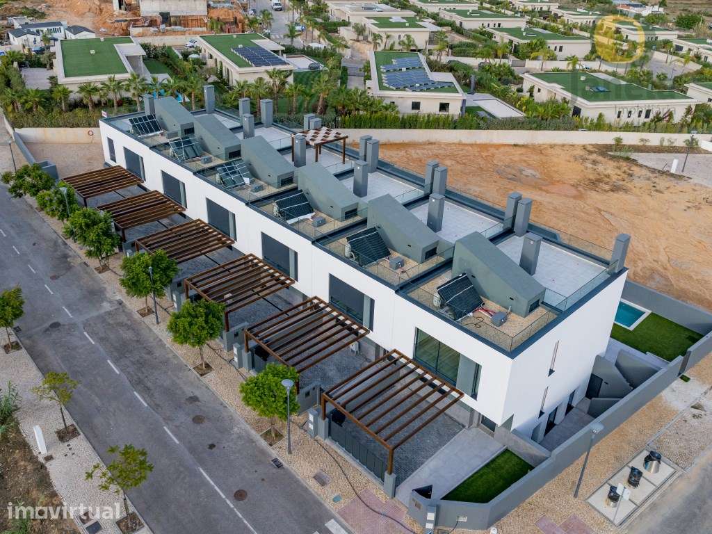 Fantástica Moradia com boa piscina e vista para a Ria Formosa - Grande imagem: 2/52
