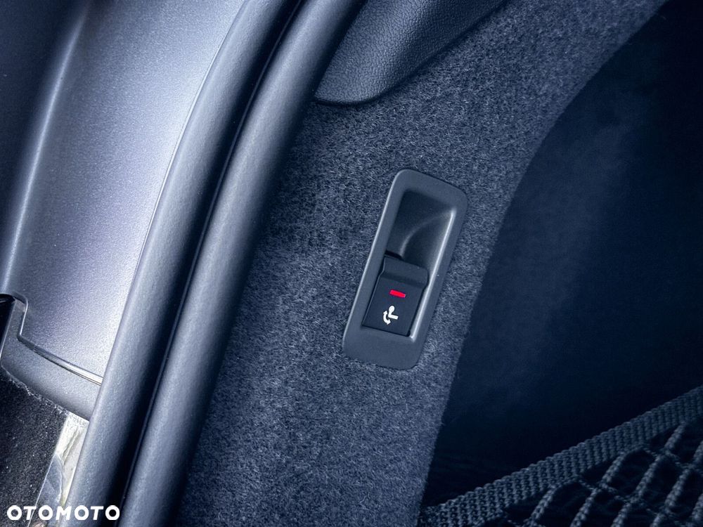 Audi A6 Sportback e-tron - 14
