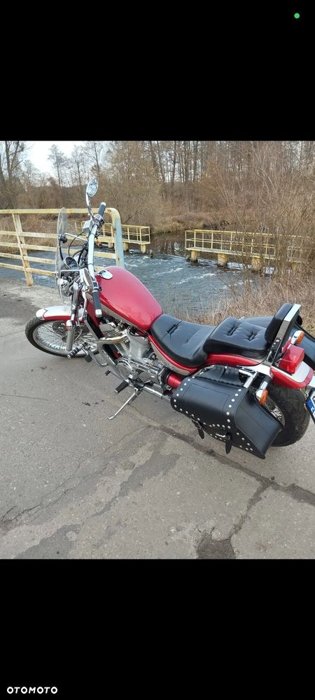 Suzuki Intruder - 2