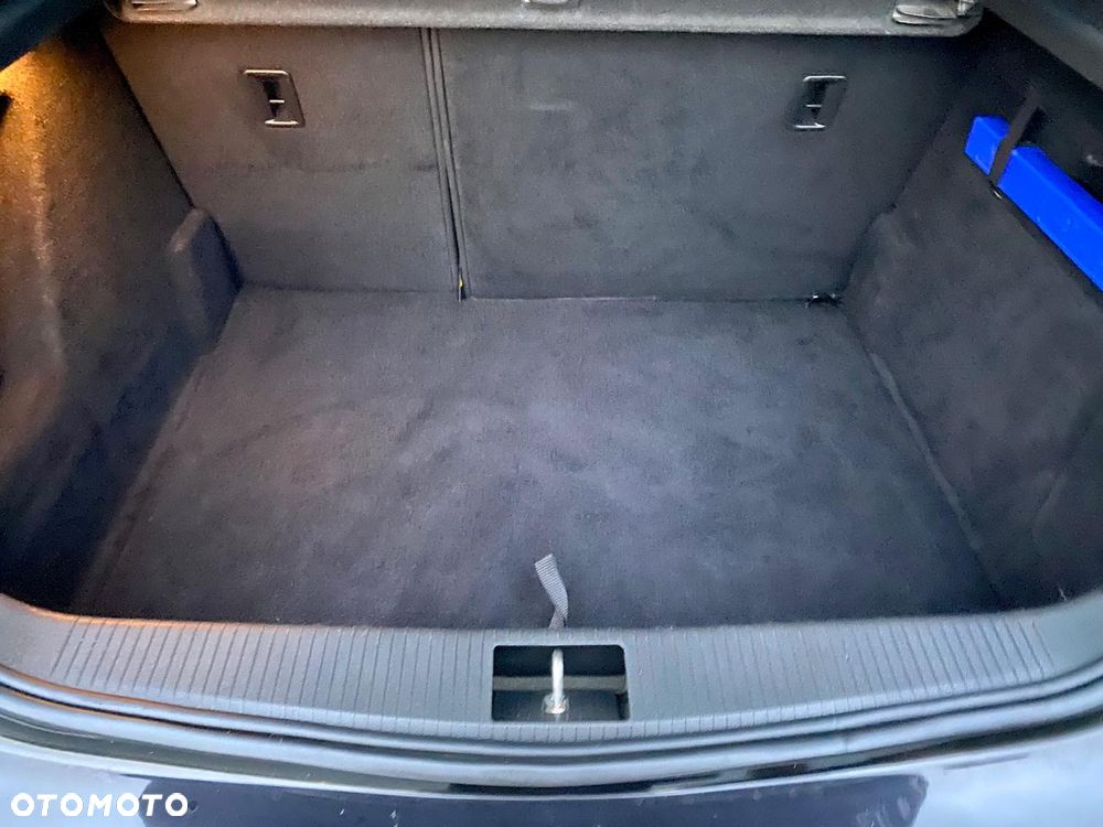Opel Astra 1.4 Turbo Edition - 9