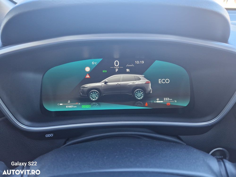 Toyota Corolla Cross - 12