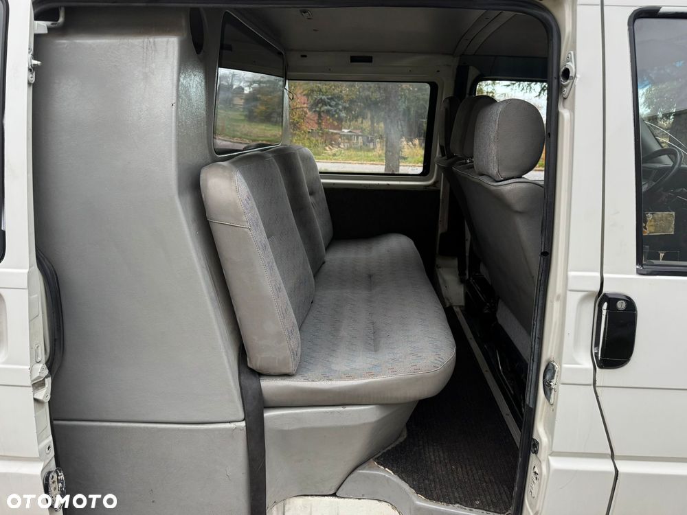 Volkswagen Transporter - 7