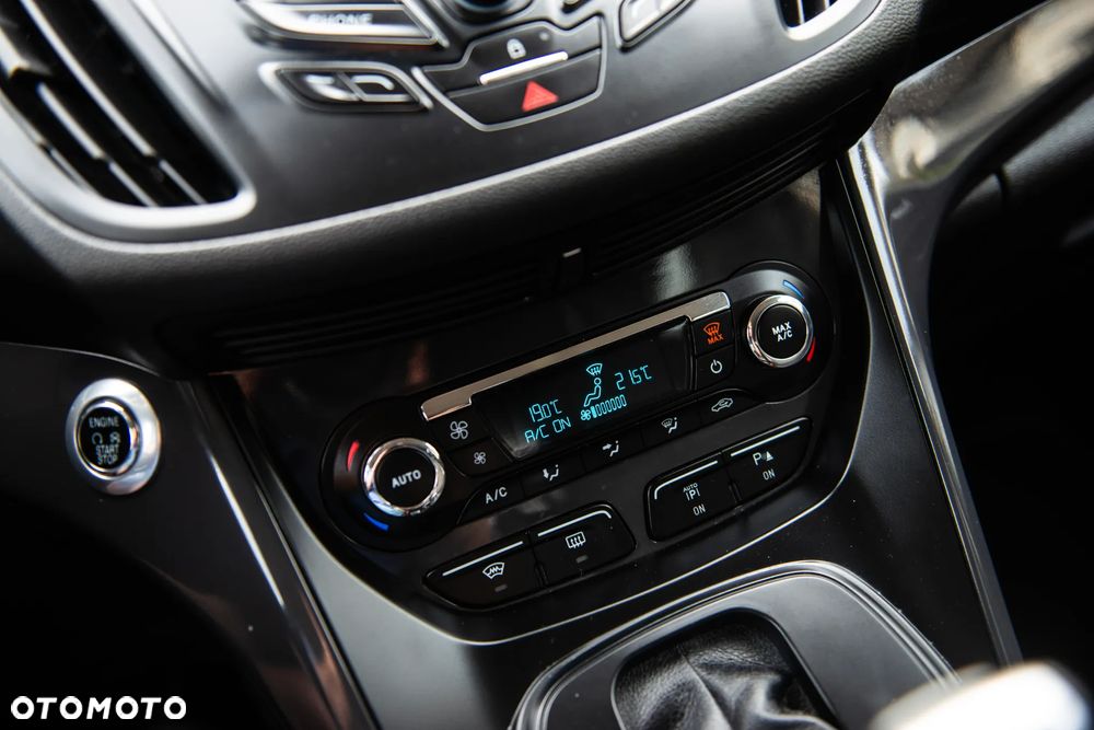 Ford Kuga 2.0 TDCi Titanium MPS6 - 29