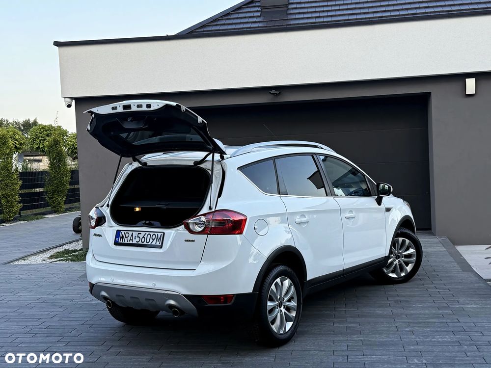 Ford Kuga 2.0 TDCi 2x4 Titanium - 28