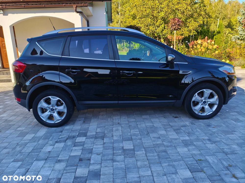 Ford Kuga 2.0 TDCi 2x4 Titanium - 10