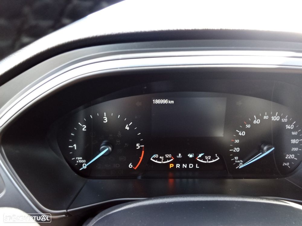 Ford Focus 1.5 TDCi ECOBlue Connected Aut. — fotografia 15
