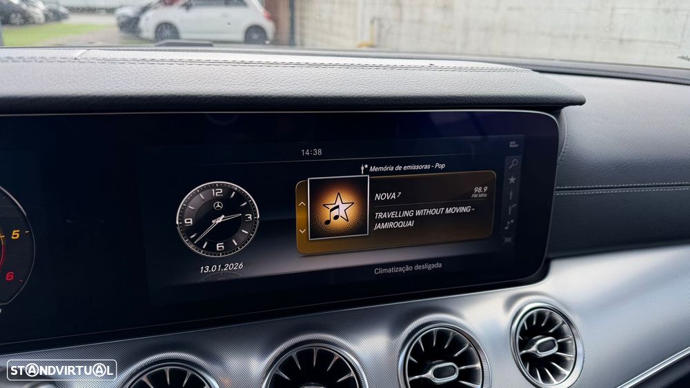 Mercedes-Benz E 220 d AMG Line - 34