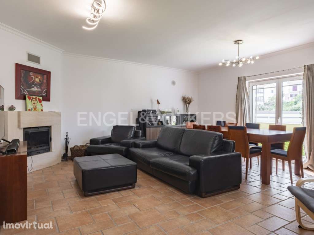 Moradia T4+1 isolada com Garagem e Terraço - Grande imagem: 2/38