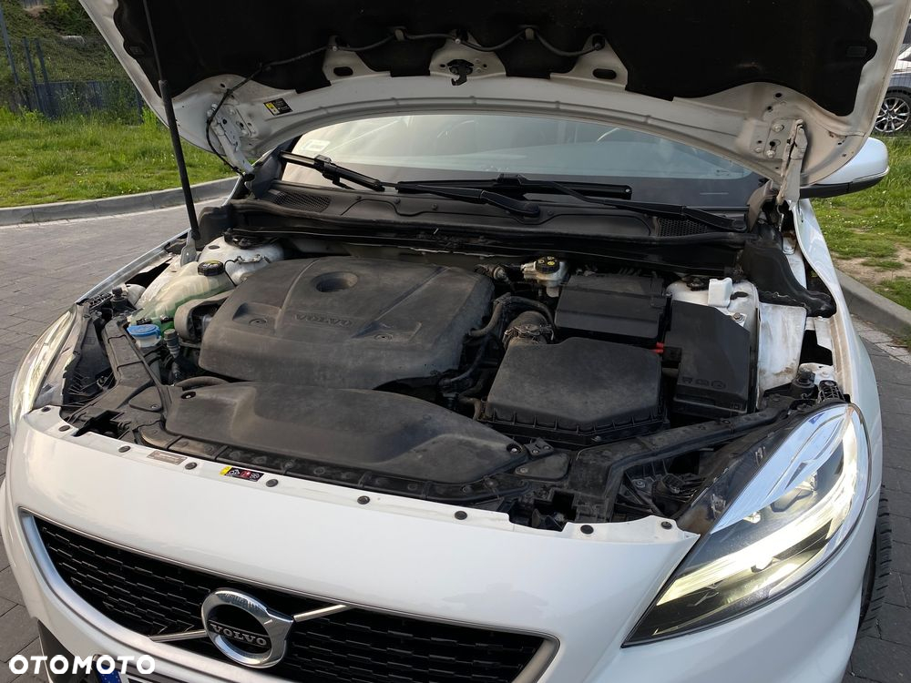 Volvo V40 T4 Drive-E R-Design Momentum - 38