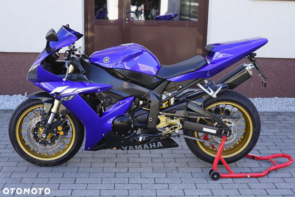 Yamaha YZF - 20