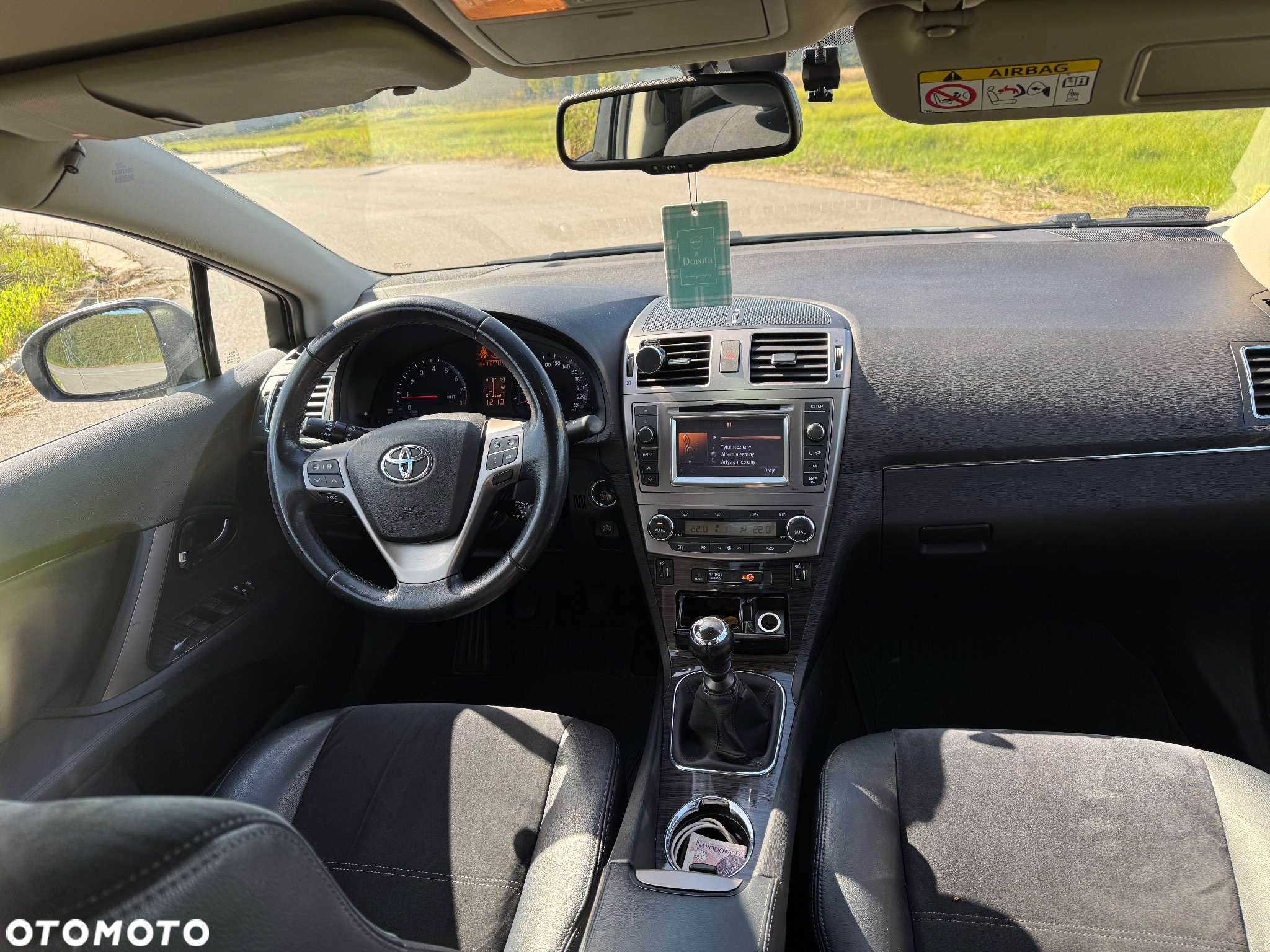 Toyota Avensis 1.8 Premium - 6